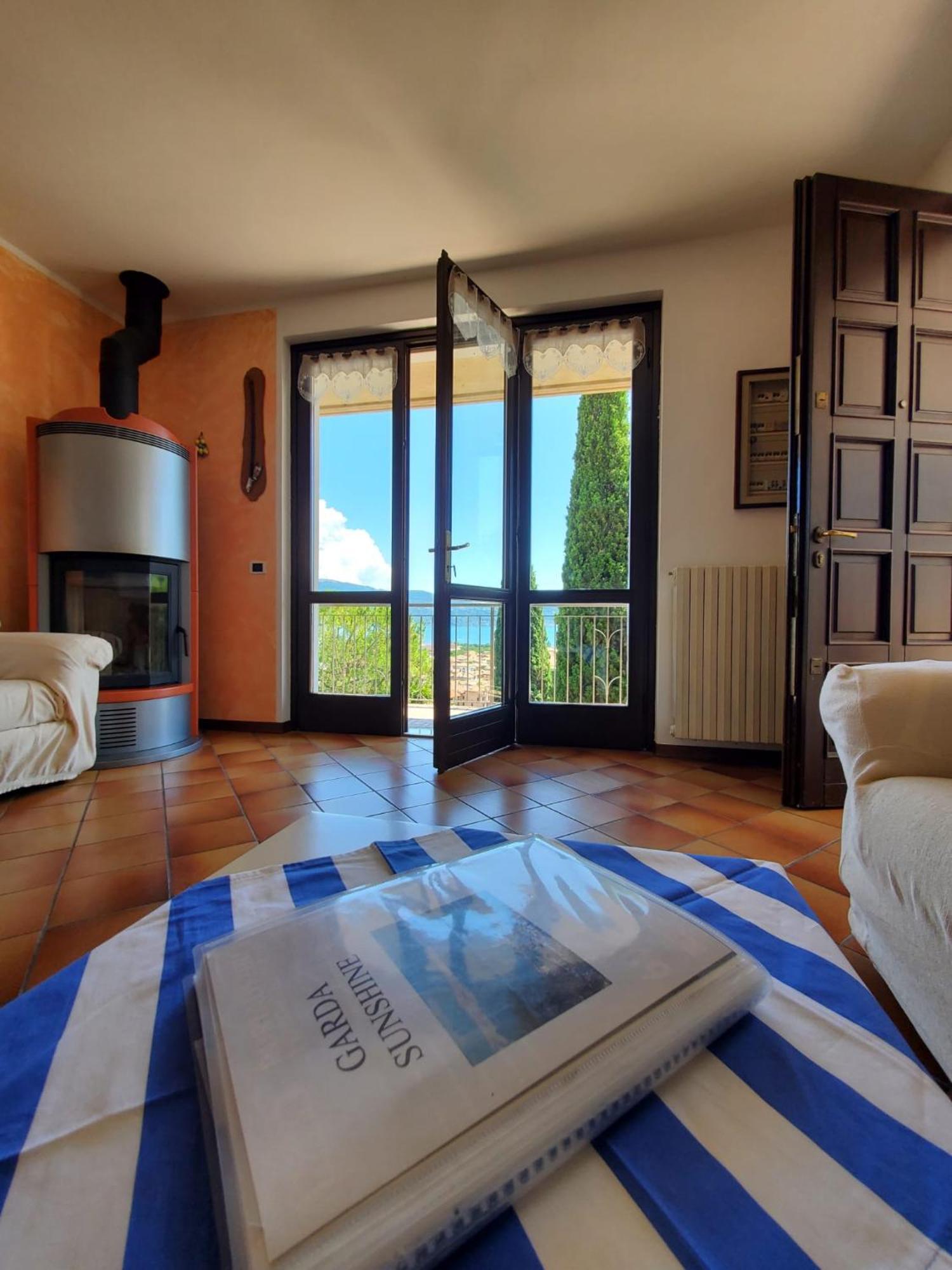 Garda Sunshine Apartment Toscolano Maderno Ngoại thất bức ảnh