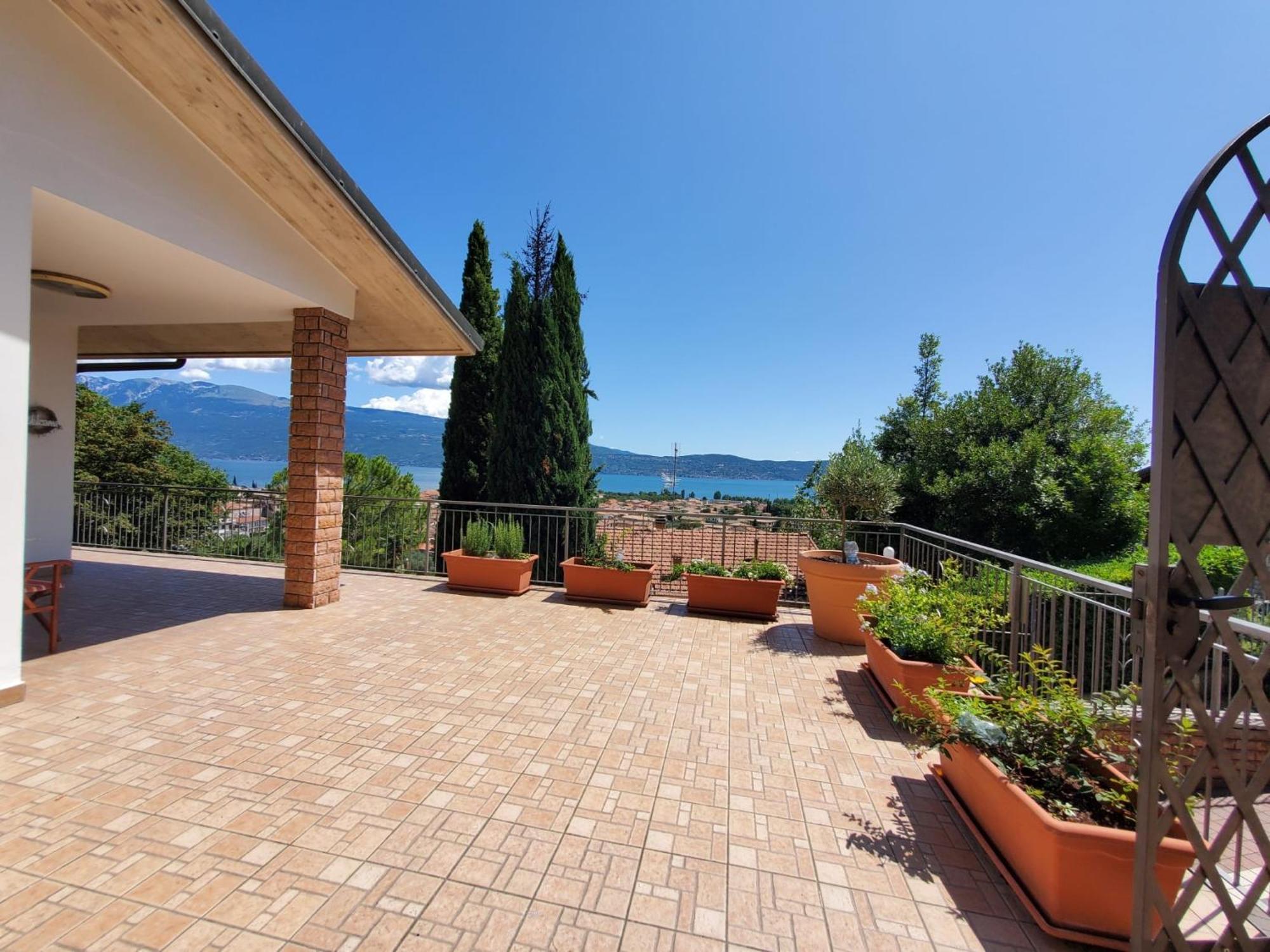 Garda Sunshine Apartment Toscolano Maderno Ngoại thất bức ảnh