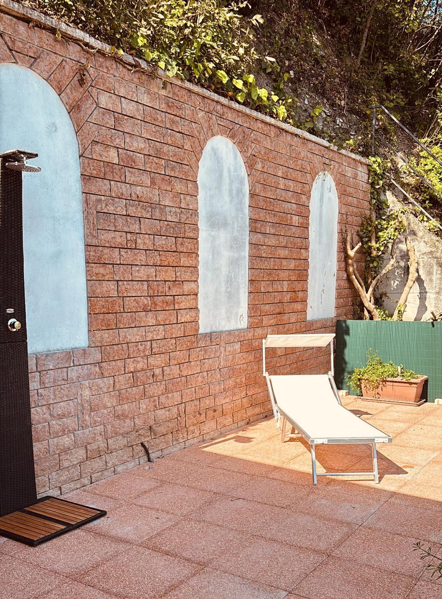 Garda Sunshine Apartment Toscolano Maderno Ngoại thất bức ảnh